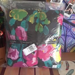 VERA BRADLEY THROW